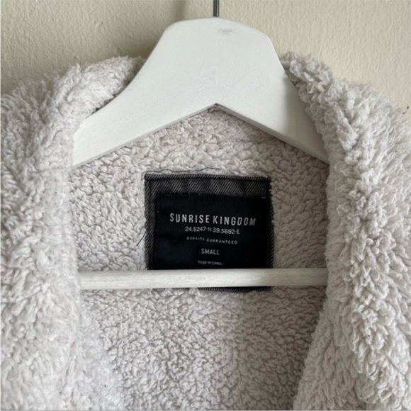 Fuzzy Jean Jacket - Picture 4 of 7